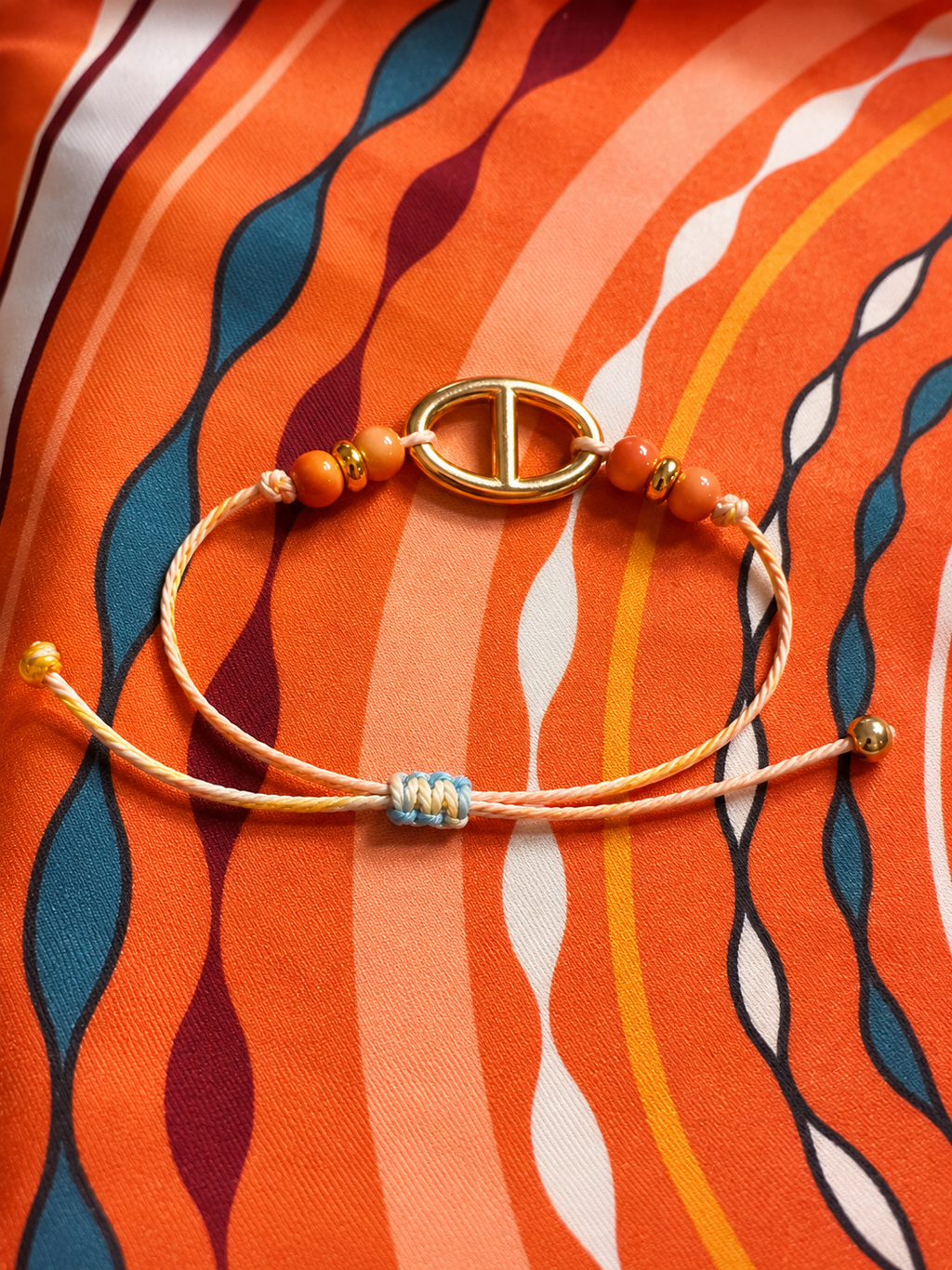 Bracelet Cordon Bohème Perles Corail & Doré