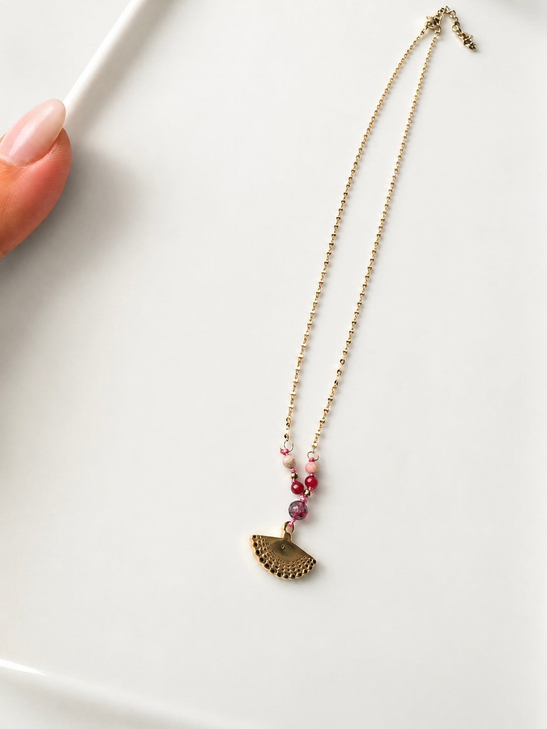Collier Éventail Rose Élégance