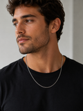 Collier Minimaliste Argenté – Élégance Moderne