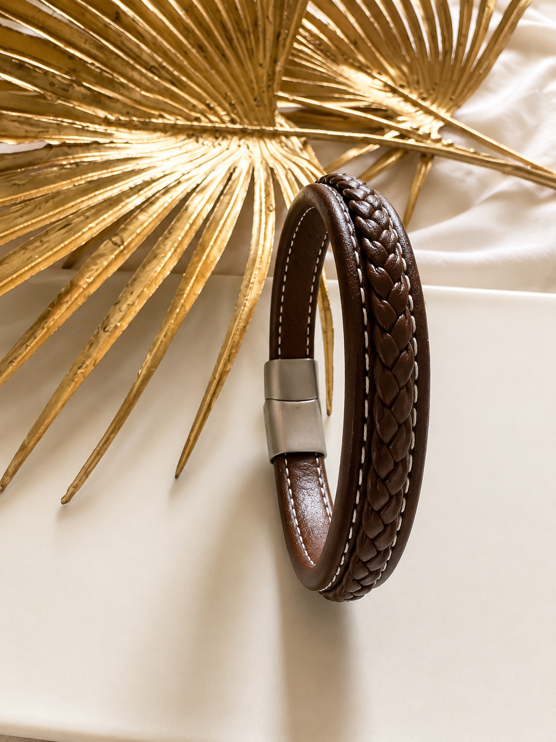 Bracelet souple en cuir de vachette tressé fermoir en acier inoxydable